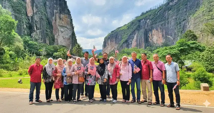 Paket Wisata Padang Bukittinggi Lembah Harau 2 Hari 1 Malam