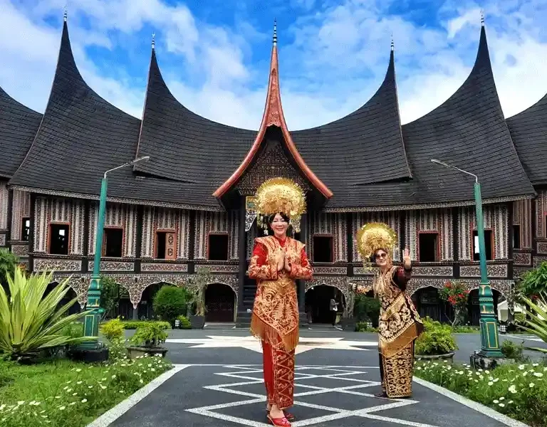 Paket Wisata Padang Tour Bukittinggi Terlaris 3 hari 2 malam