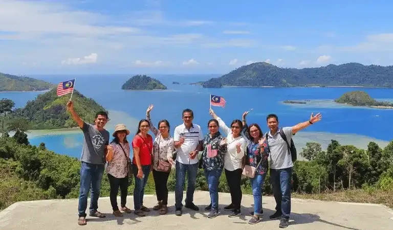 Paket Wisata Mandeh Tour Padang Bukittinggi 3 Hari 2 Malam