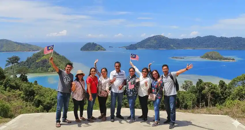 Paket Wisata Mandeh Tour Padang Bukittinggi 3 Hari 2 Malam