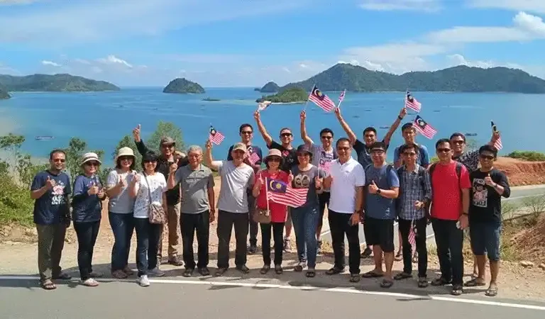 Paket Wisata Mandeh City Tour Padang Murah 2 Hari 1 Malam