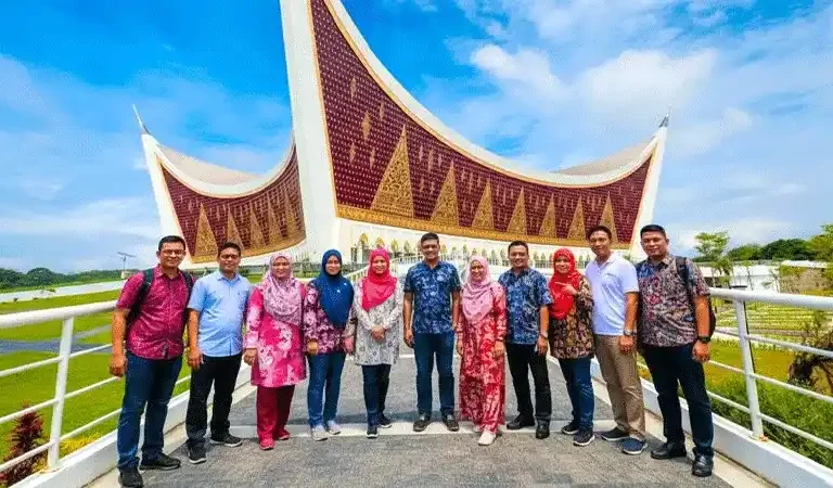 Paket Wisata Tour Padang 1 Hari Seru!