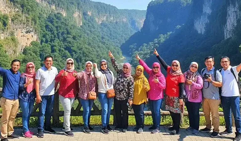 Paket Tour Padang Lembah Harau 1 Hari