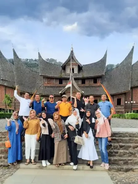 paket tour padang bukittinggi